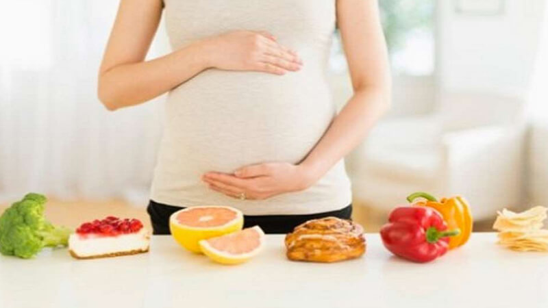 Chế độ dinh dưỡng của mẹ gắn liền với thai nhi