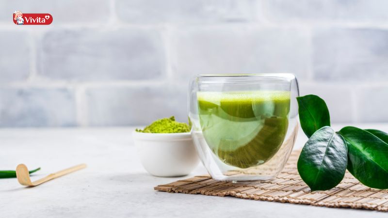 Uống 1g matcha ngay sau khi thức dậy